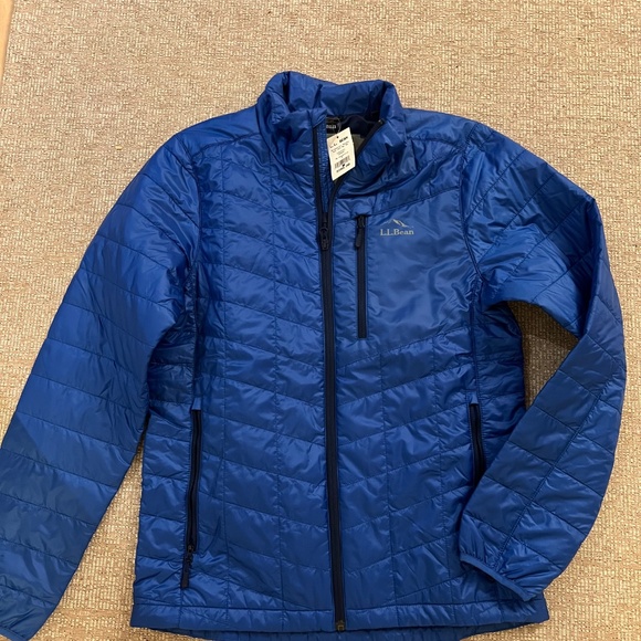L L Bean puffer jacket - Picture 8 of 9